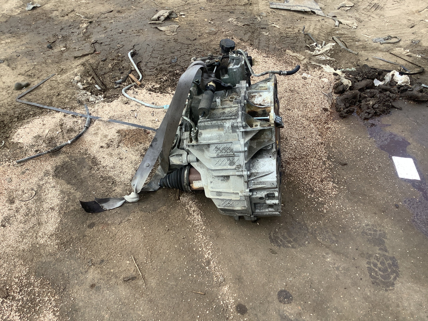 2011 CHEVY TRAVERSE - AUTOMATIC TRANSMISSION - #M17640