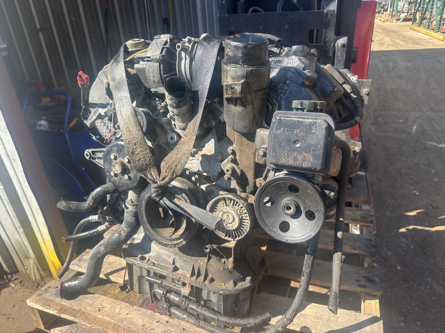 2005-2007 MERCEDES BENZ R500 - 5.0 L ENGINE - # M18366