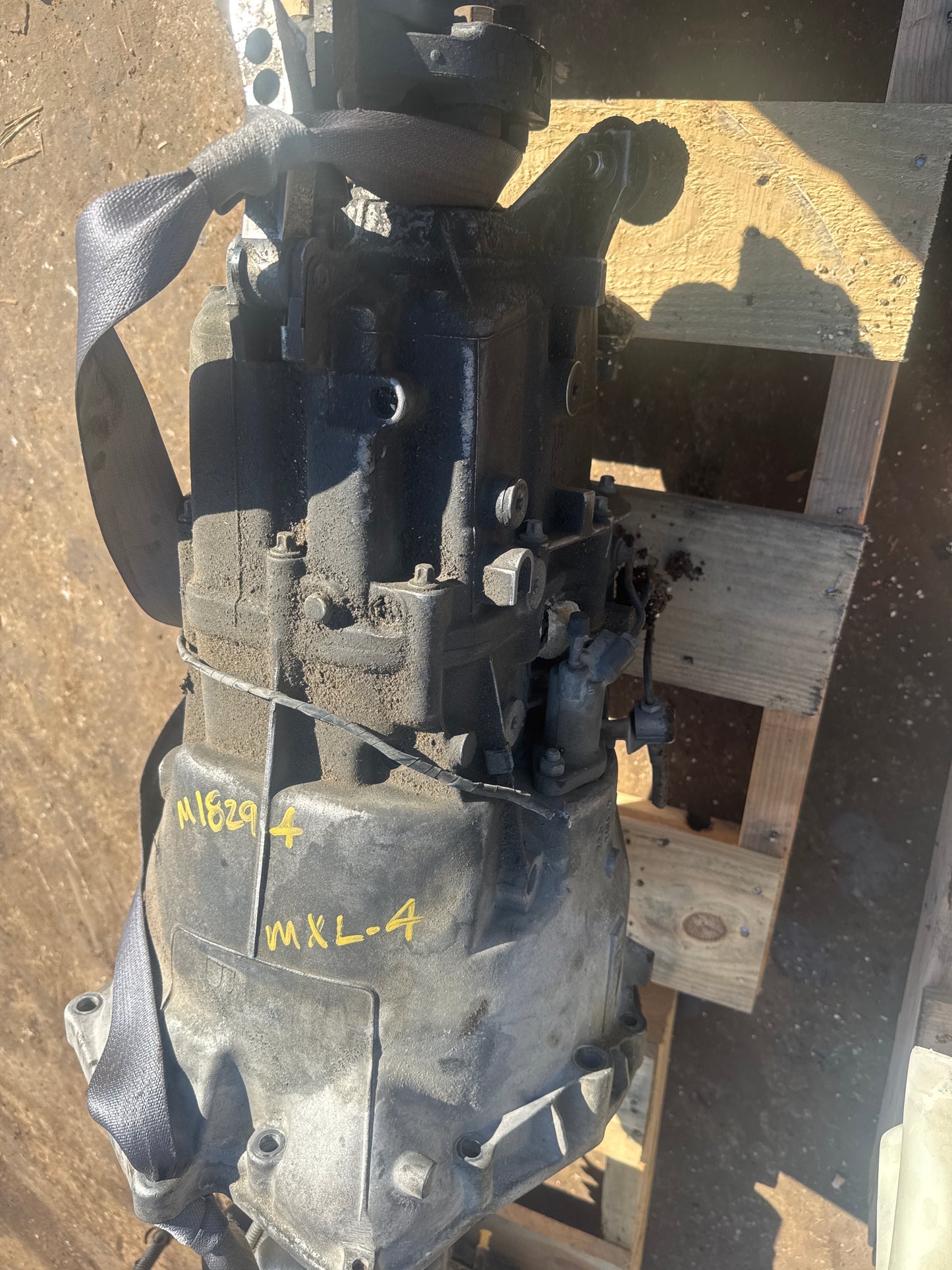 2002-2003 BMW 330 i - AUTOMATIC TRANSMISSION -#M18294