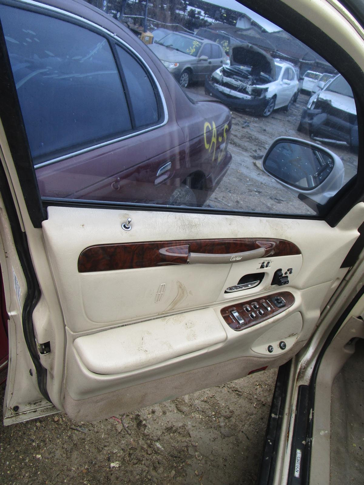 2/2 1998 - 2002 Lincoln Town Car | All Parts G - Z | SKU #: 16878 - CA-8