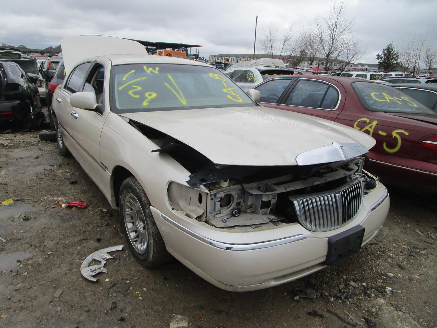 2/2 1998 - 2002 Lincoln Town Car | All Parts G - Z | SKU #: 16878 - CA-8