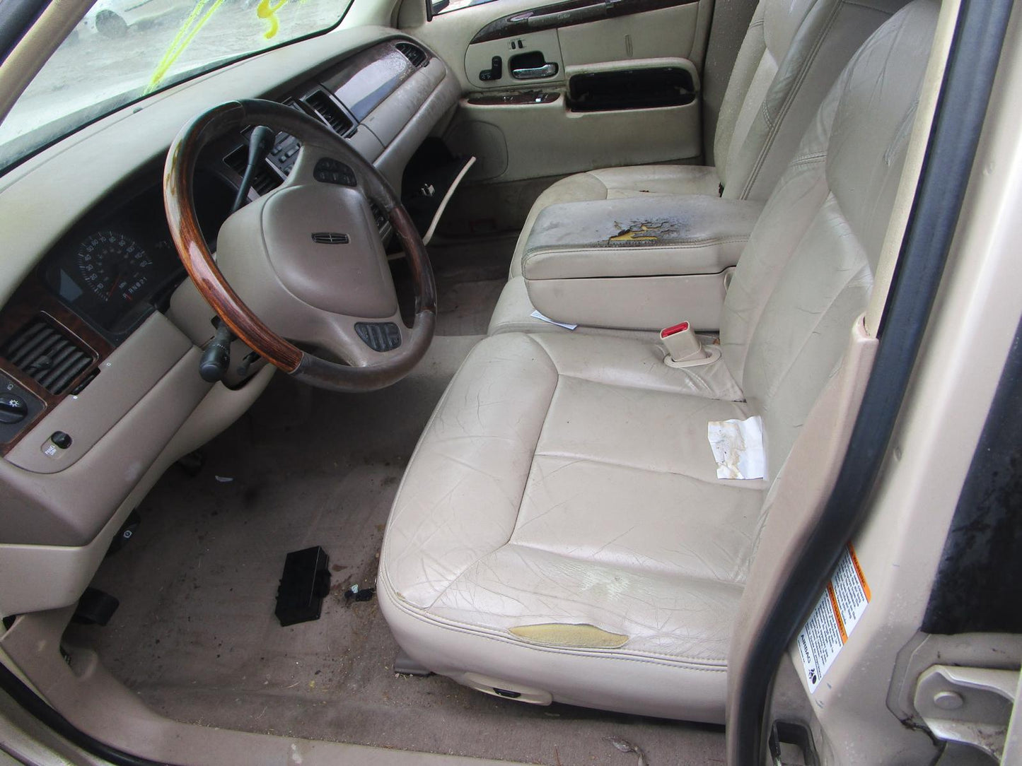 2/2 1998 - 2002 Lincoln Town Car | All Parts G - Z | SKU #: 16878 - CA-8