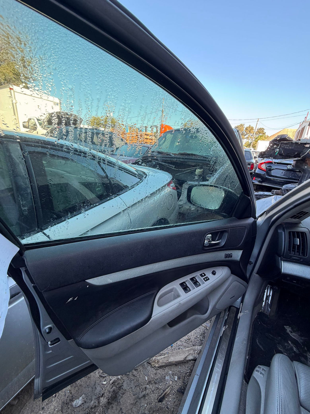 CA_VEHICLE_MEDIA:13203493541:3300951454