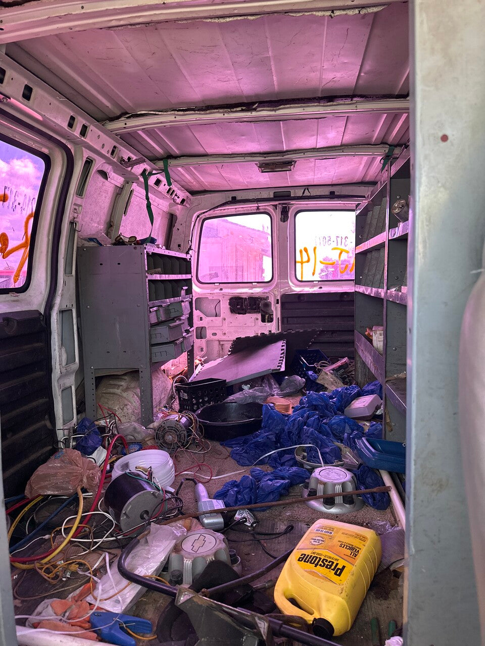 2/2 1996 - 2002 Chevrolet Express 2500 | All Parts G - Z | SKU #: M17784 - J-14