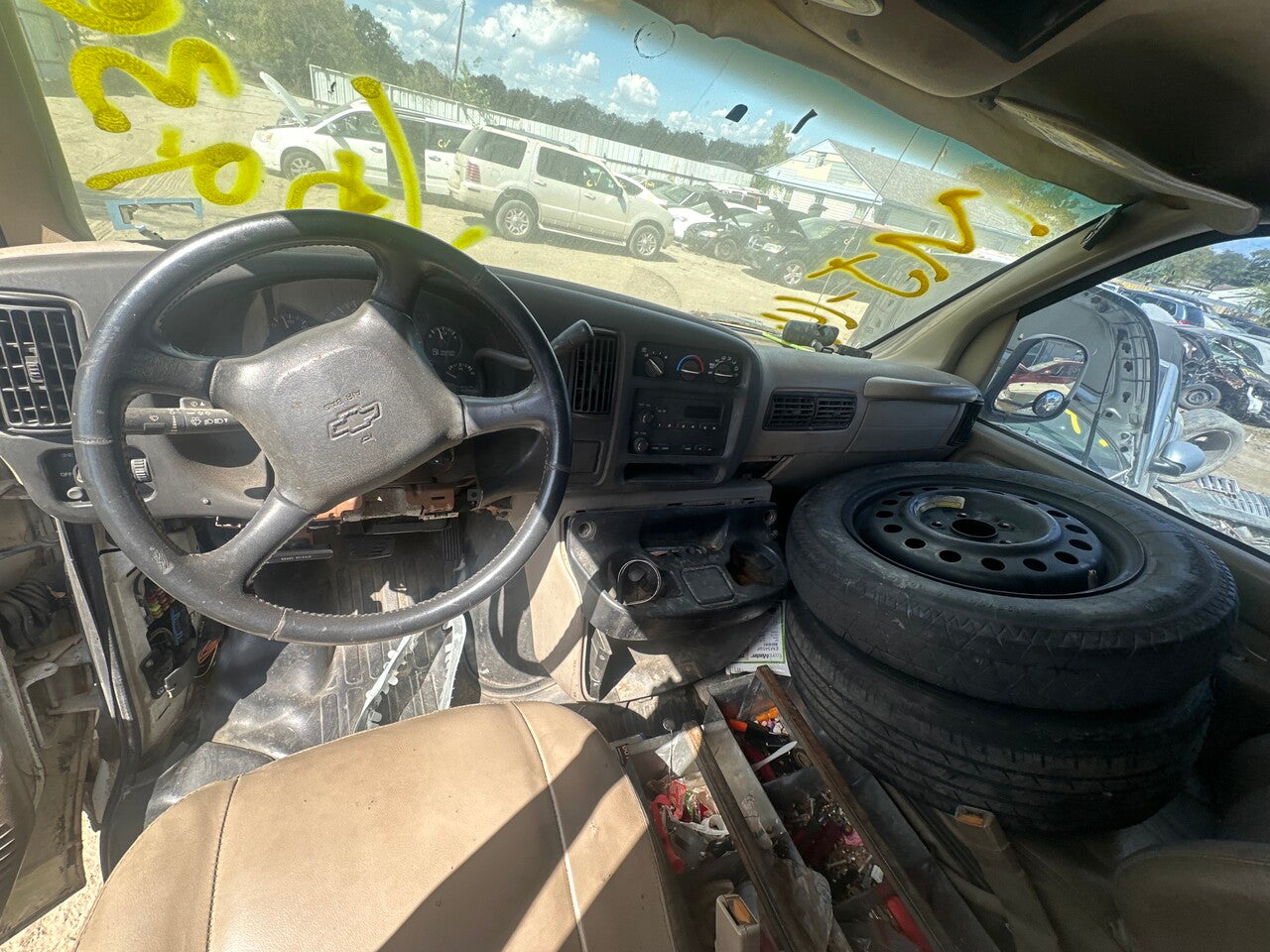 2/2 1996 - 2002 Chevrolet Express 2500 | All Parts G - Z | SKU #: M17784 - J-14