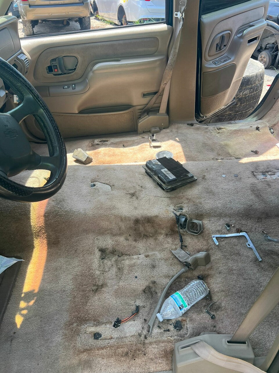 2/2 1995 - 2000 Chevrolet Tahoe | All Parts G - Z | SKU #: M17517 - XM-7