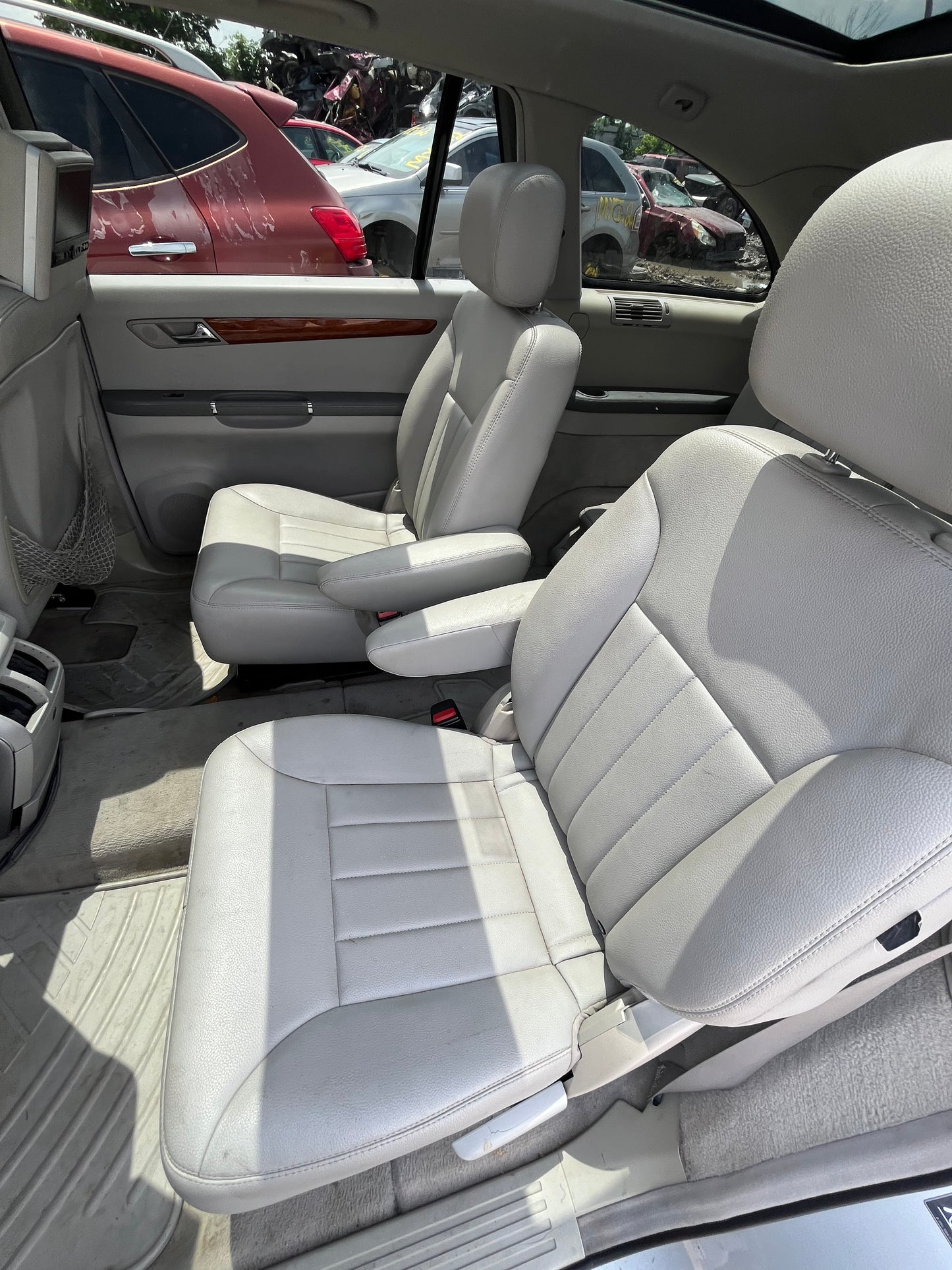 2007 Mercedes Benz R350 - Stock #: M19105 - MXL-15