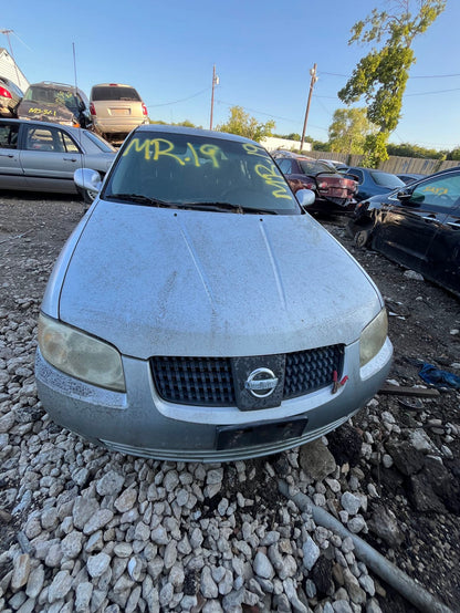 Radio 2000 - 2006 Nissan Sentra main image