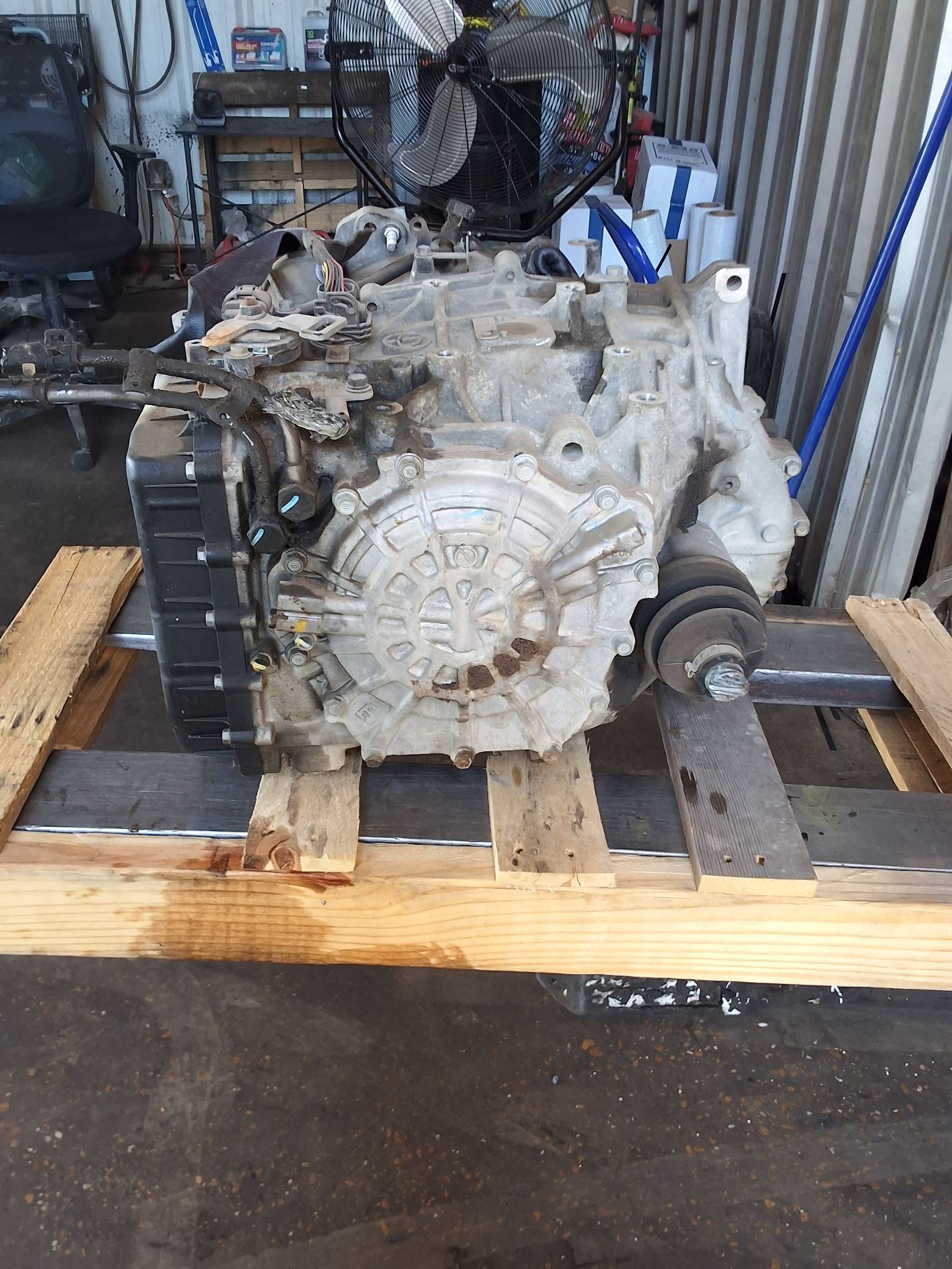 2012-2013 Kia Sorento Automatic FWD Transmission main image