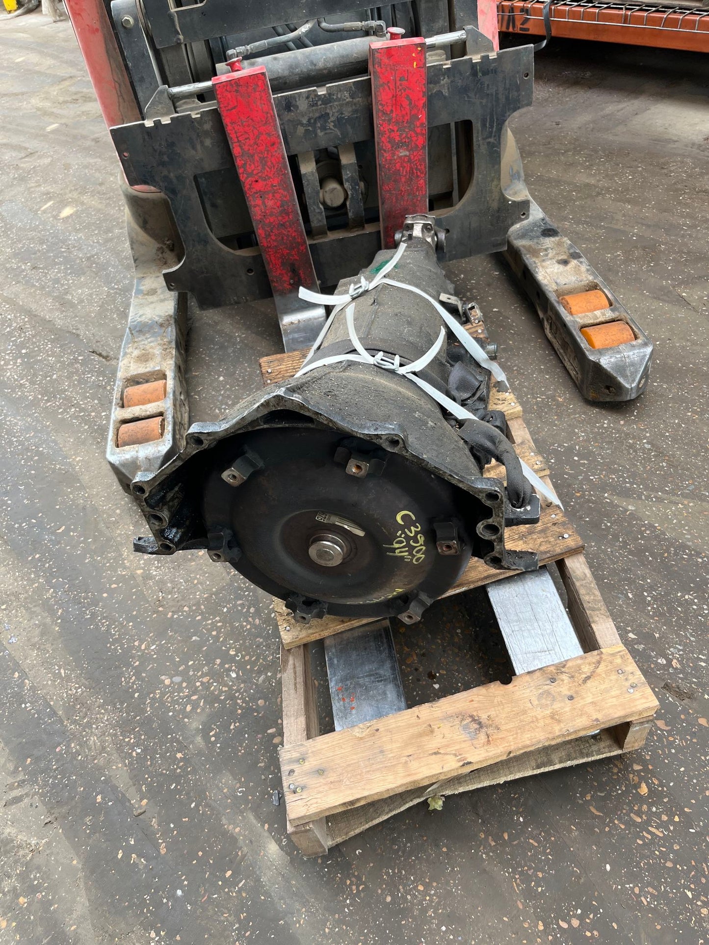 1994 Chevrolet C3500 8-350 (5.7L, VIN K, 8th digit), gasoline 4X2 Transmission main image