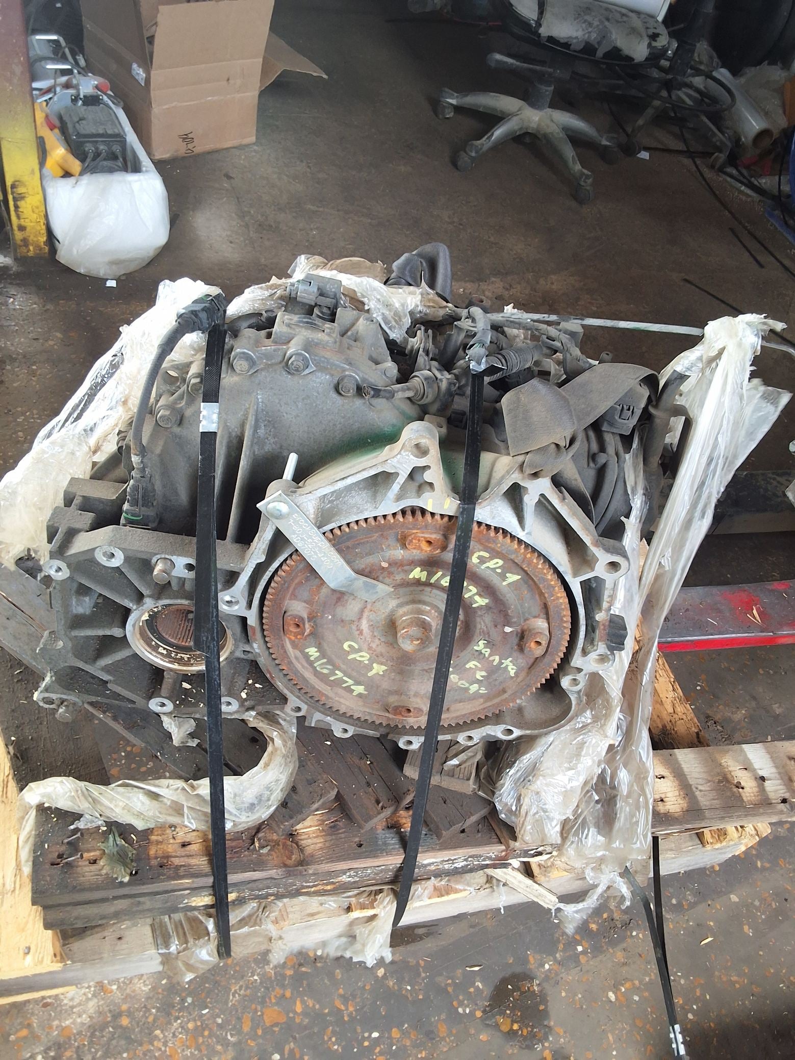 2009 Hyundai Santa Fe AT, 2.7L, AWD 8th digit) Transmission main image