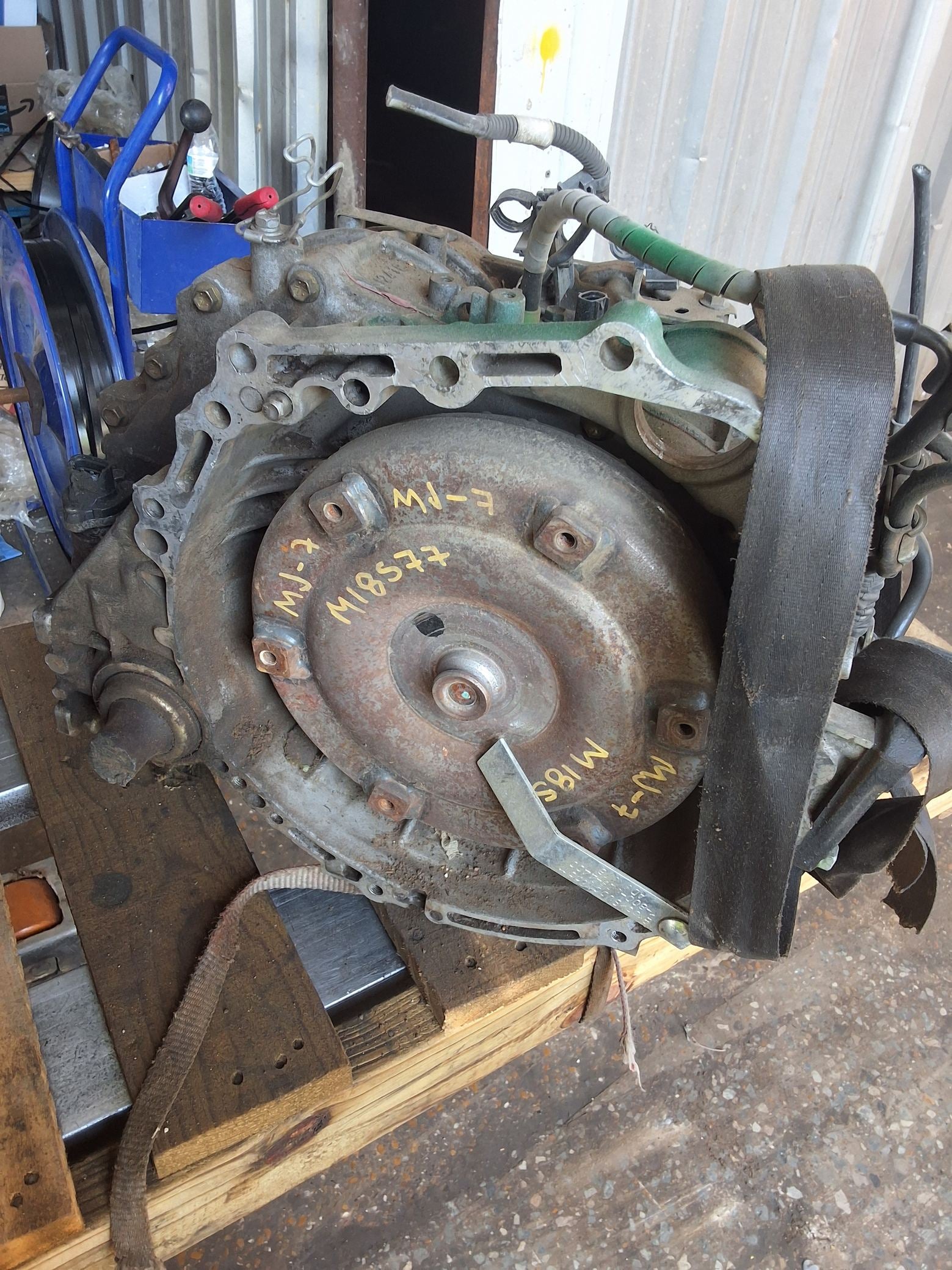 2002-2005 Toyota Camry Automatic 8th digit) Transmission main image
