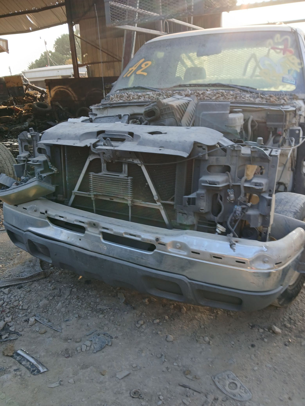 Windshield 2001 - 2006 Chevrolet Silverado 2500HD main image