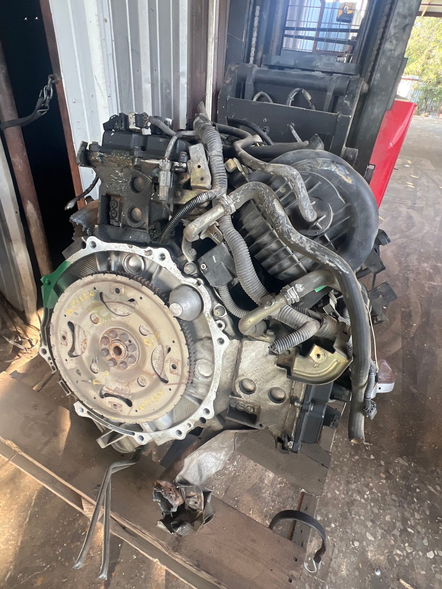 2006 Nissan Amanda 5.6L Engine main image