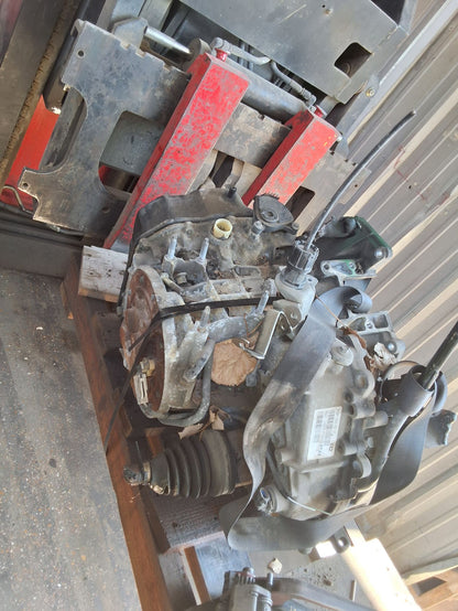 2005 Ford Escape AUTOMATIC-F-FWD FWD Transmission main image