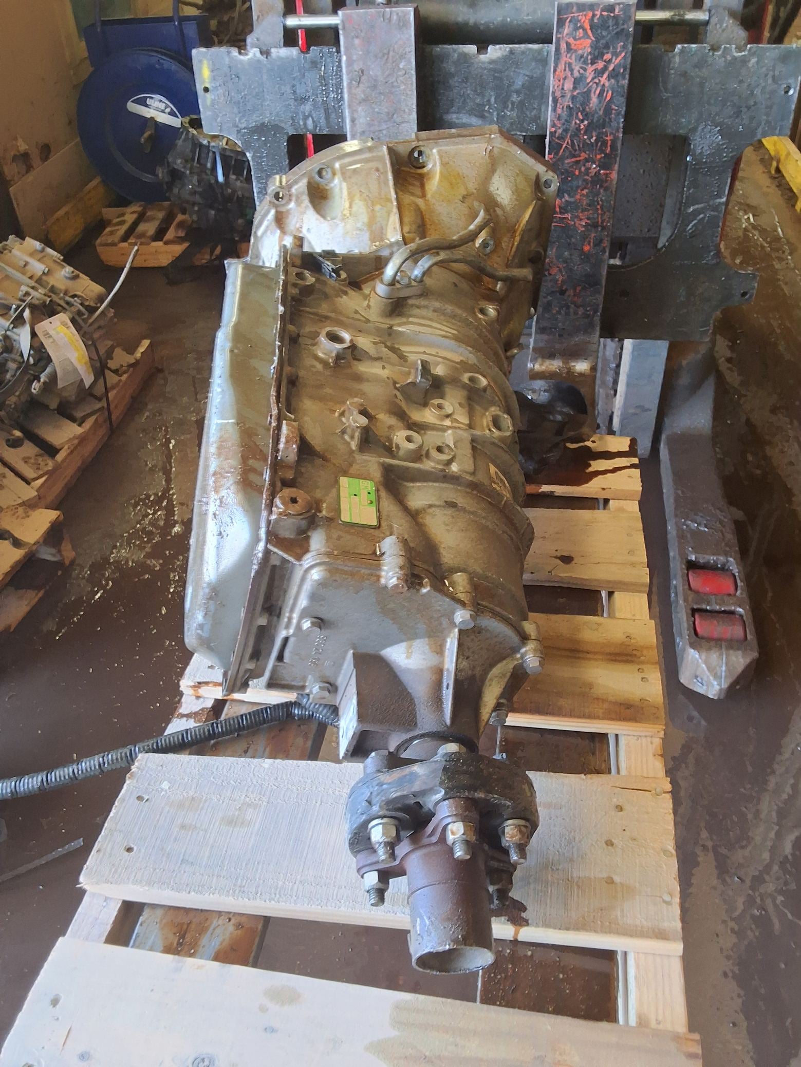 2004-2009 Cadillac SRX 5-speed Automatic RWD Transmission main image