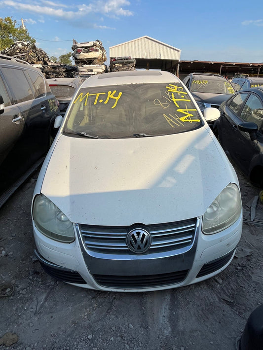 Bumper Reinforcement Front 2006 - 2010 Volkswagen Jetta main image
