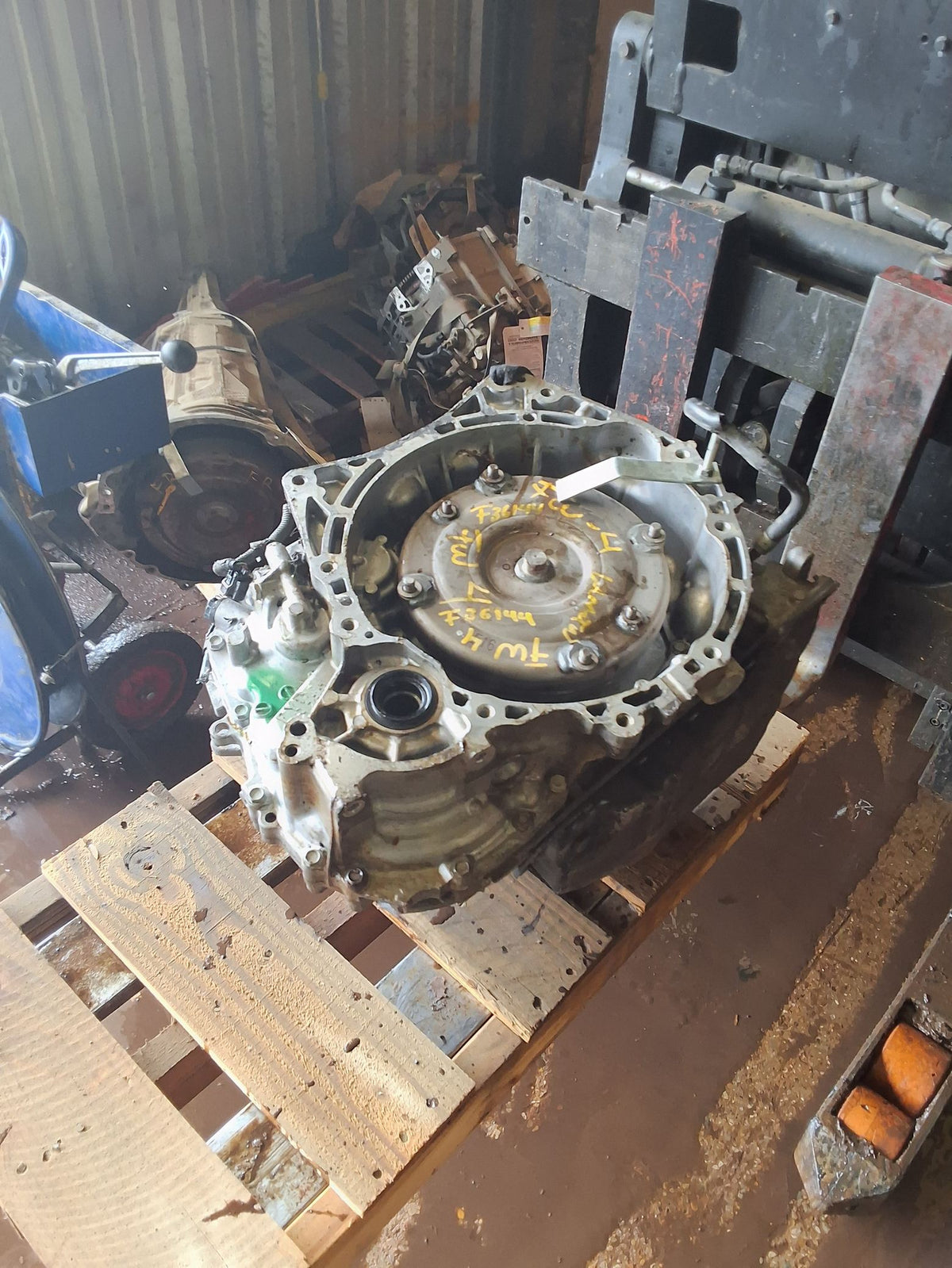 2008-2011 Nissan Versa 4-speed Automatic FWD Transmission main image