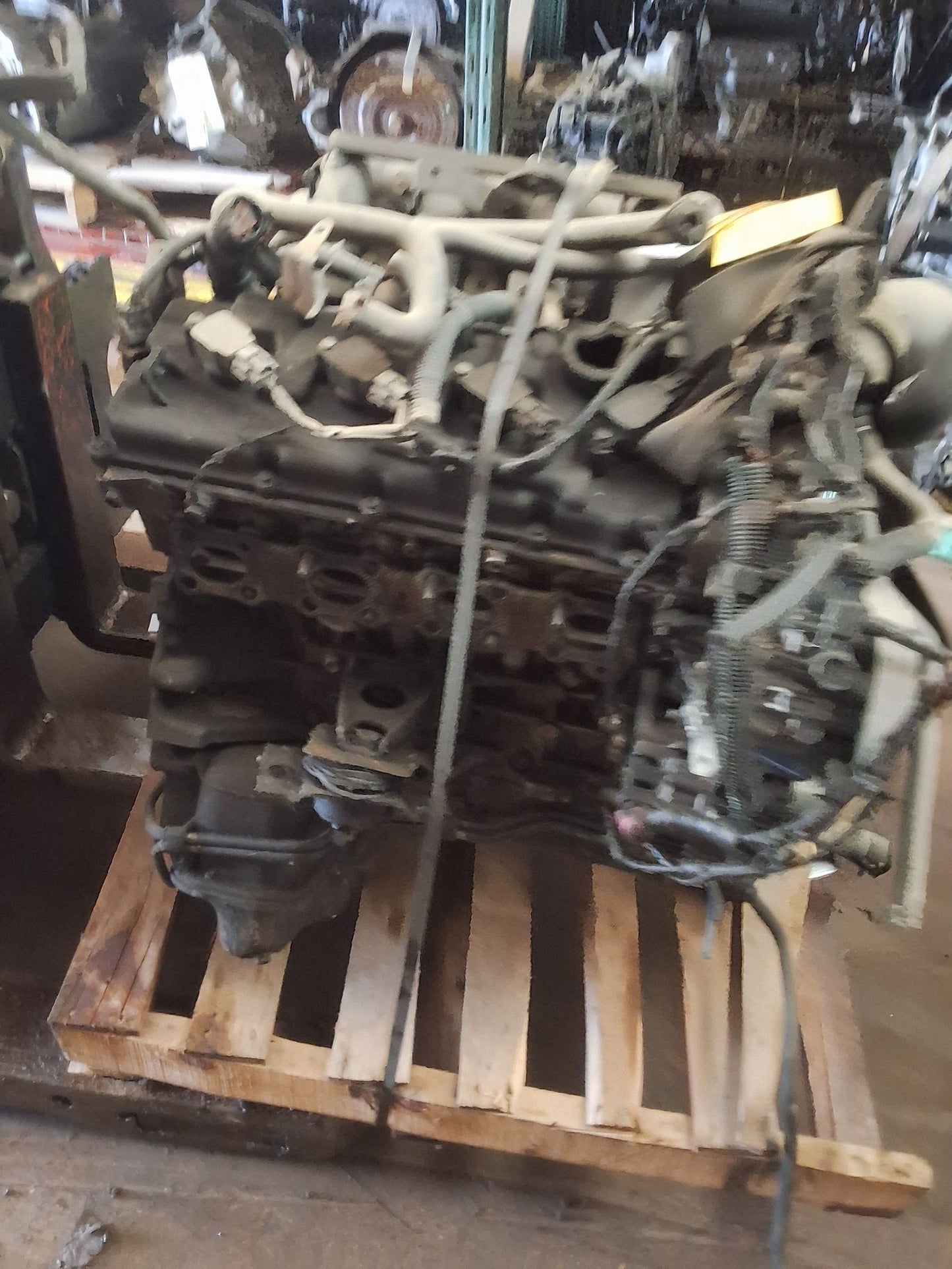 2004-2006 Nissan Armada 5.6L Engine main image