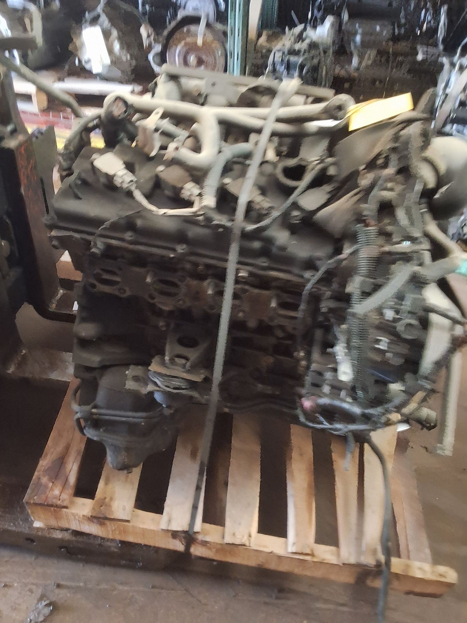 2004-2006 Nissan Armada 5.6L Engine main image