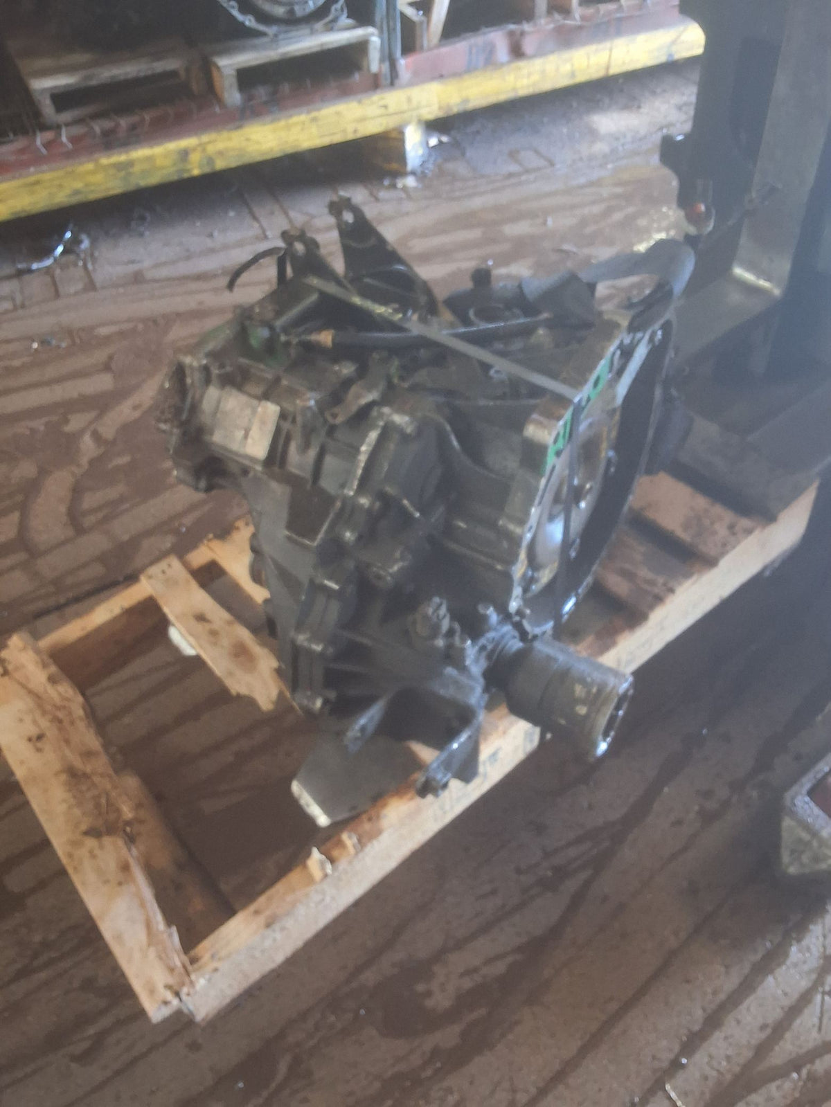 2005-2008 Toyota Matrix Automatic FWD Transmission main image