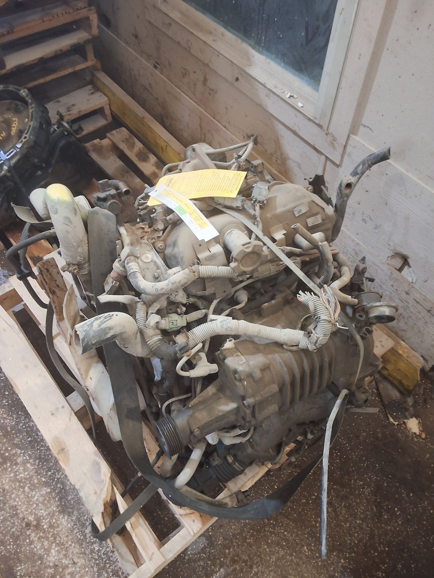 2001-2004 Nissan Xterra 3.3L Engine main image