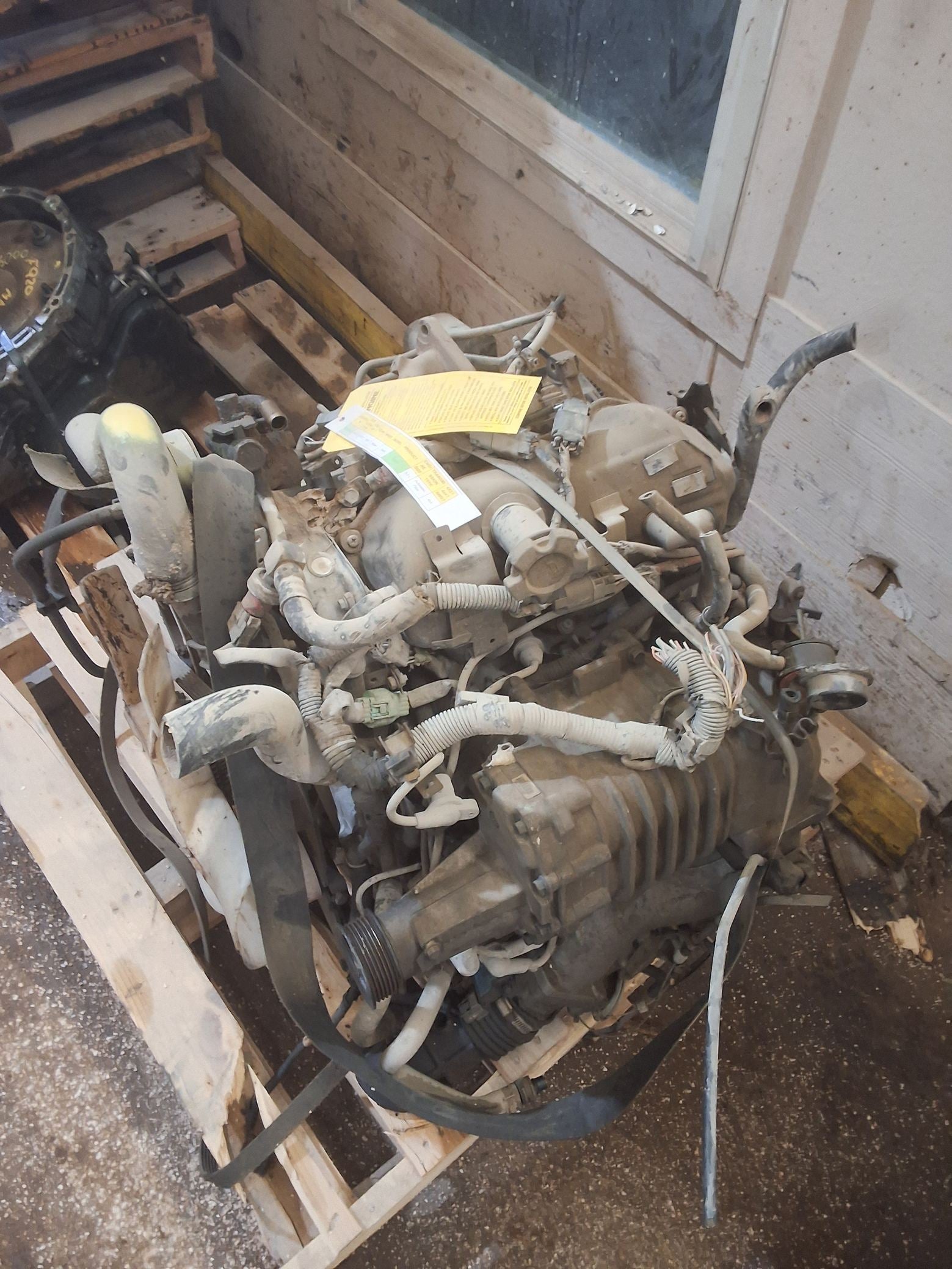 2001-2004 Nissan Xterra 3.3L Engine main image