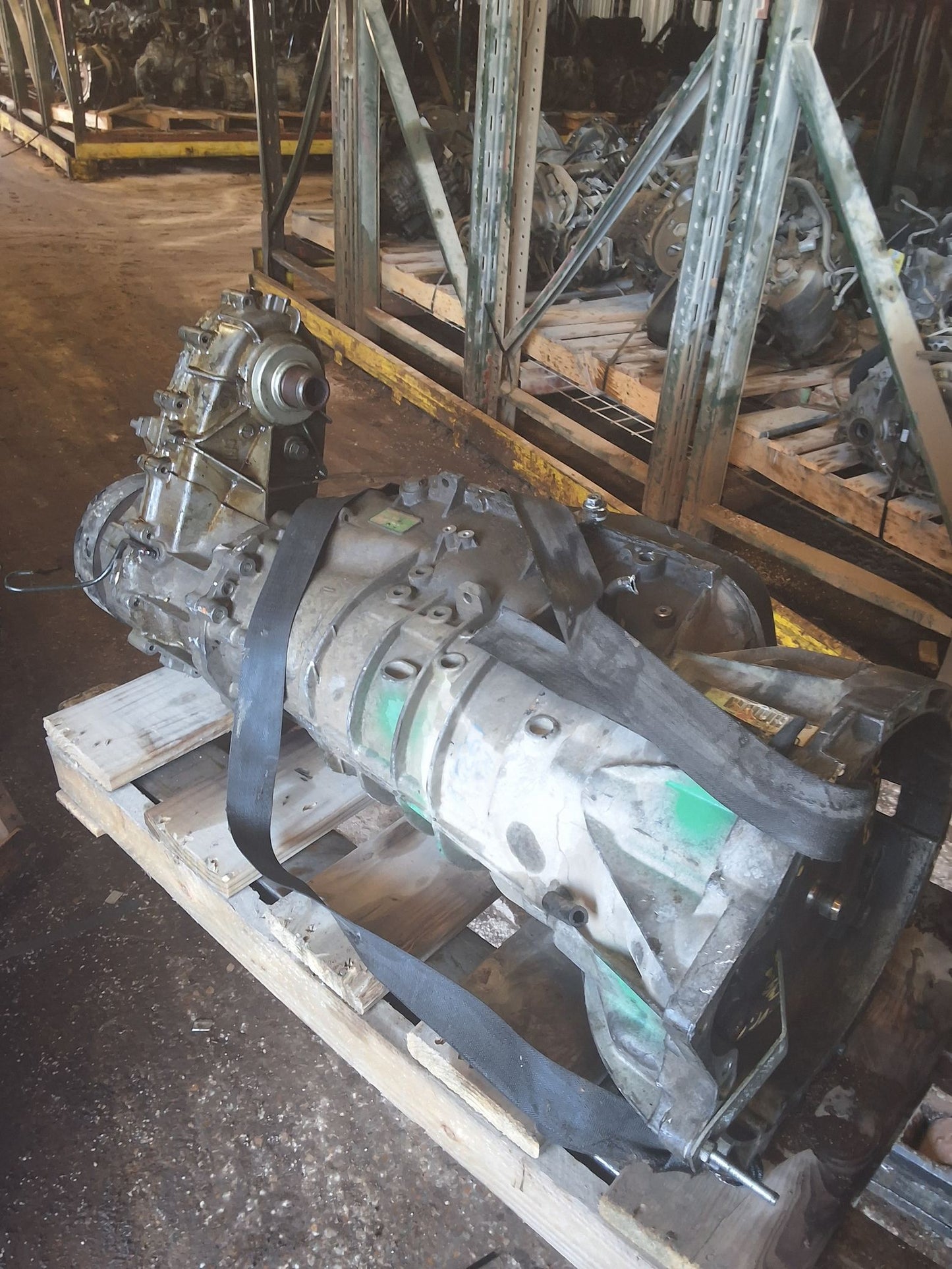 2000-2006 BMW X5 5-speed Manual AWD Transmission main image