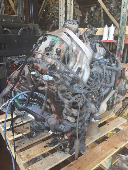 2003-2004 Nissan Xterra 3.3L Engine main image