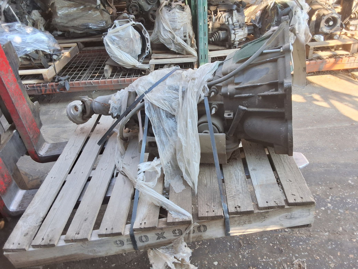 2004-2007 Chevrolet Suburban Automatic RWD Transmission main image