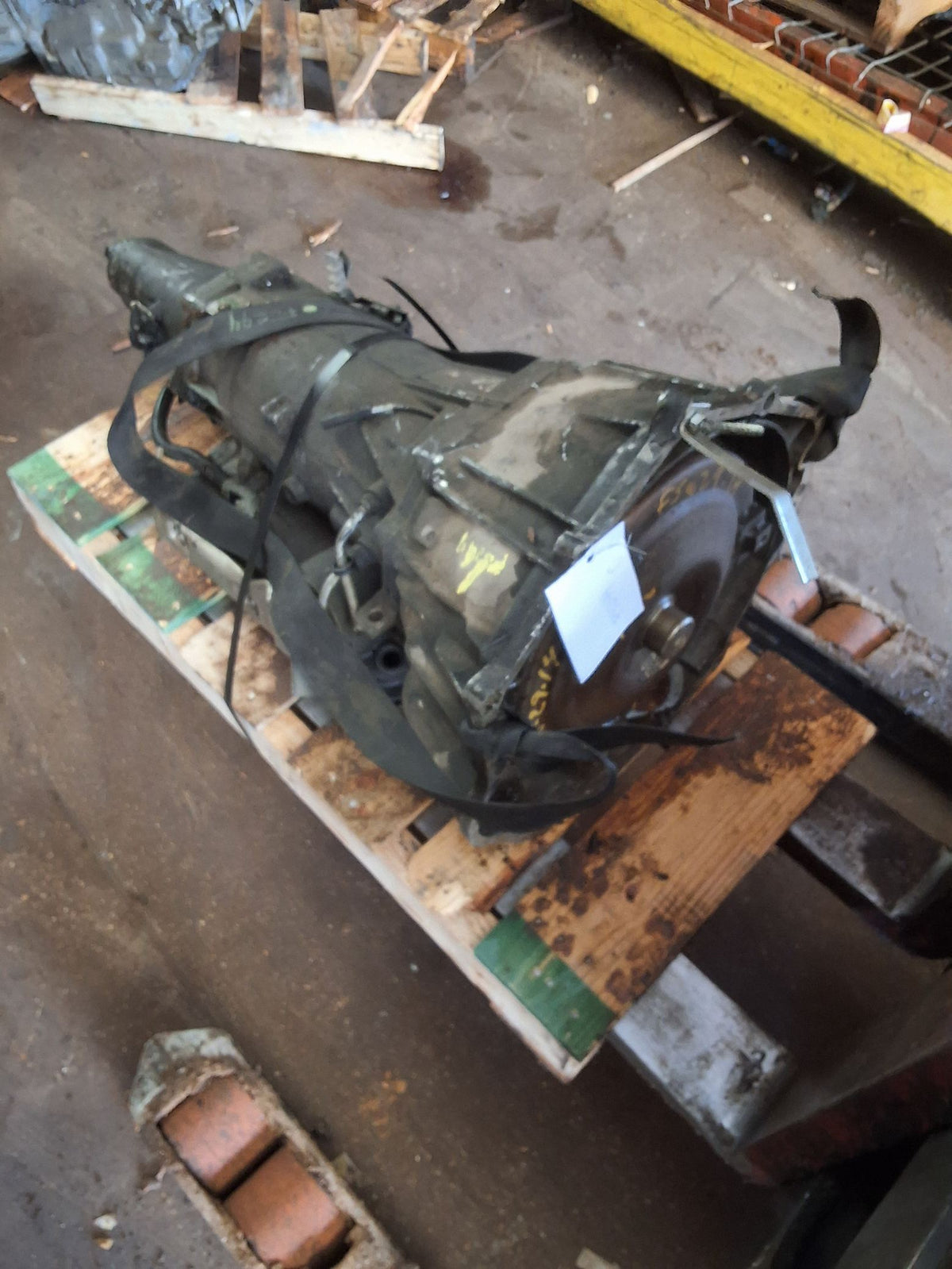 1999-2002 GMC Yukon Automatic 4X2 Transmission main image