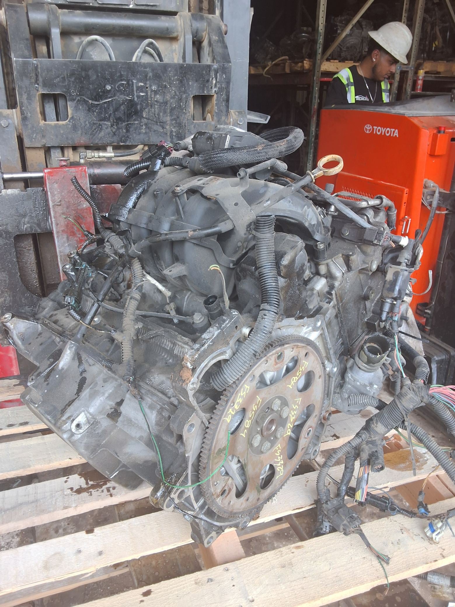 2009-2011 Chevrolet HHR 2.2L Engine main image
