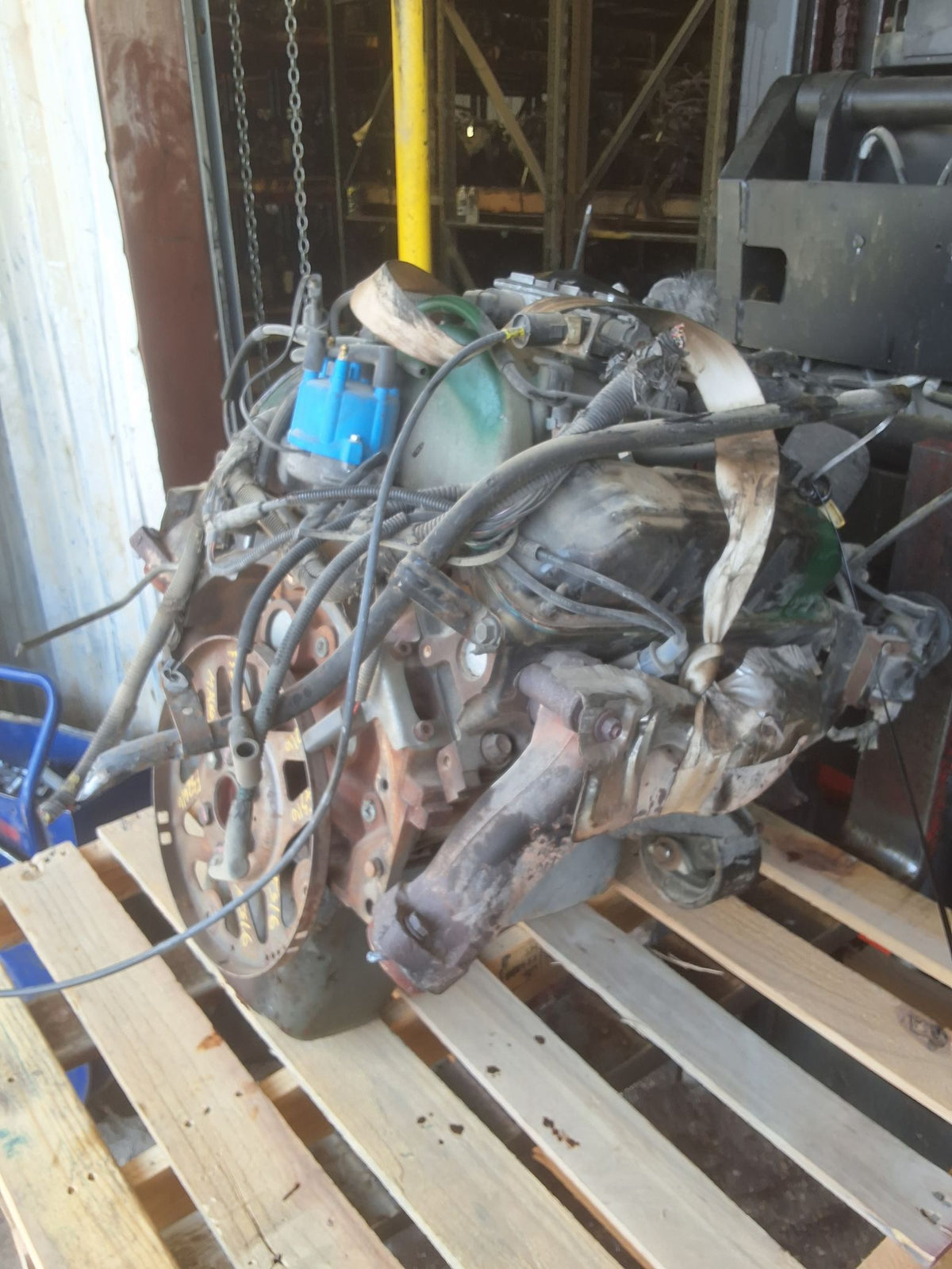 1998-2003 Dodge Dakota 3.9L Engine main image