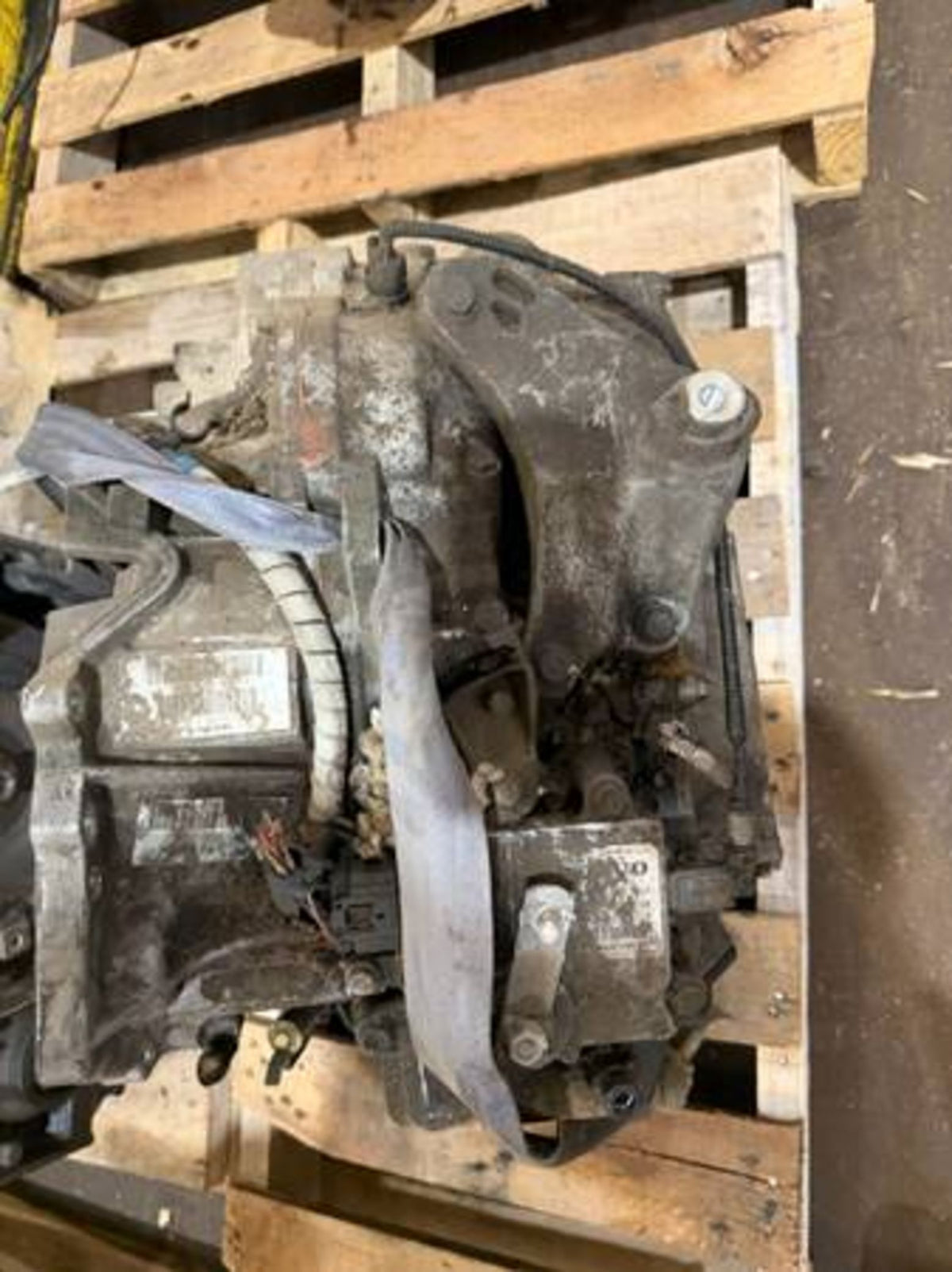 2004-2010 Volvo S40 Automatic Transmission main image
