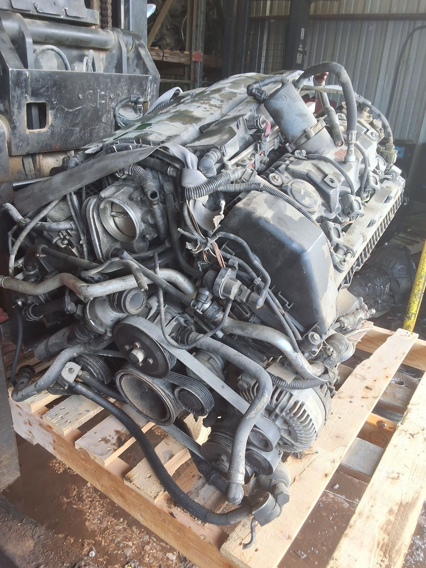 2004-2005 BMW 645I 4.4L Engine main image