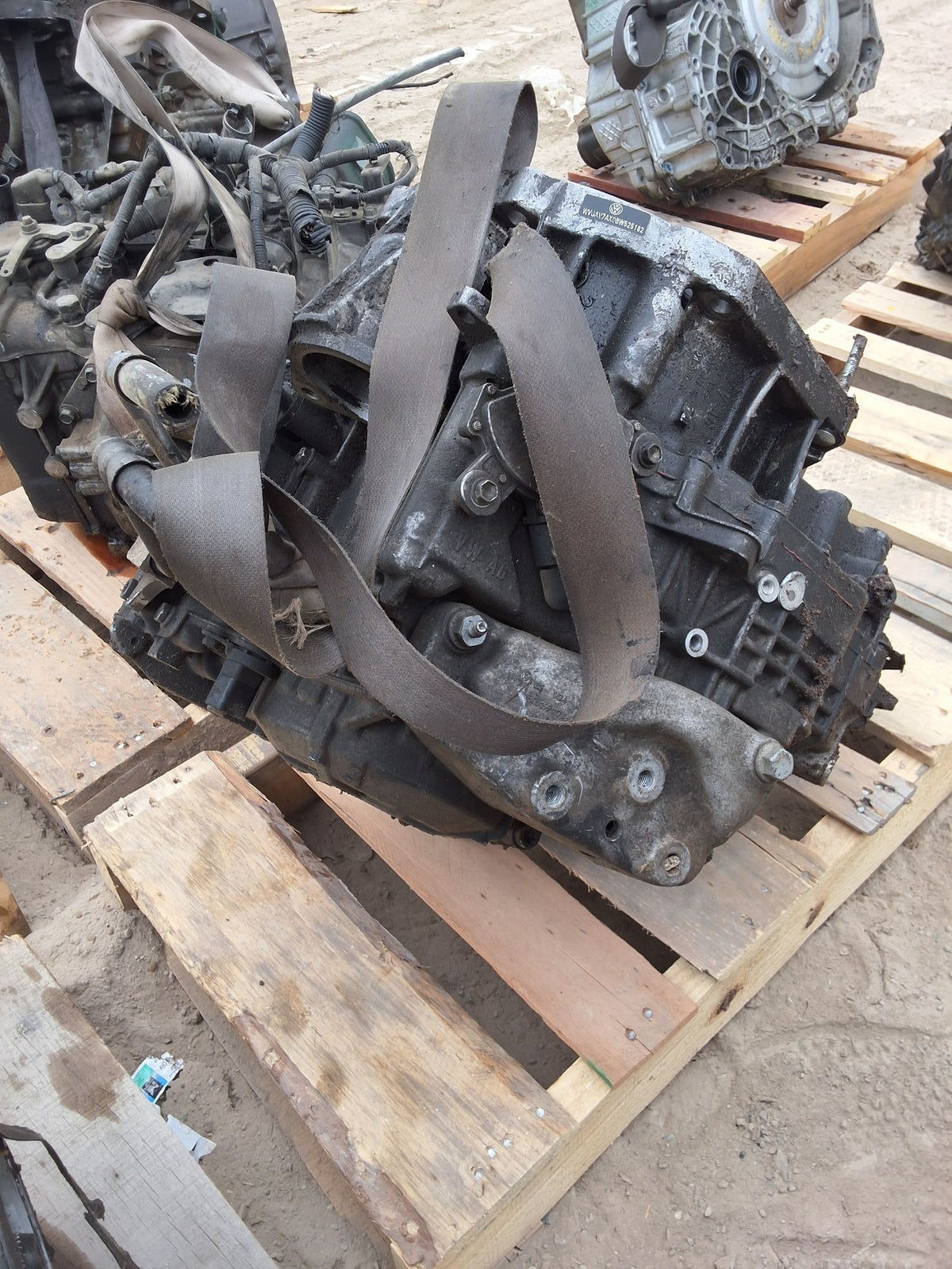 2009-2011 Volkswagen Tiguan AT, FWD turbo) Transmission main image