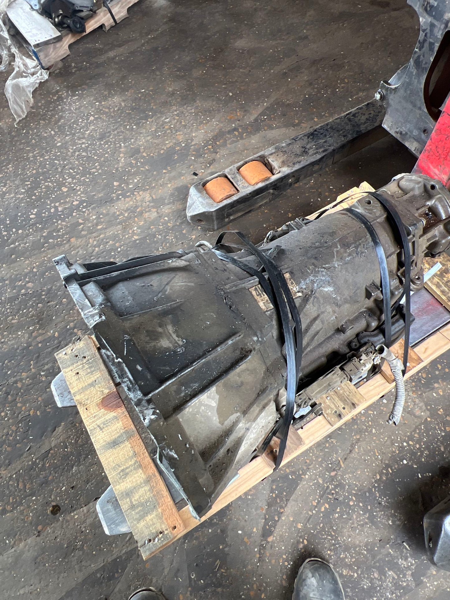2006-2007 Chevrolet Avalanche 4-speed Automatic AWD Transmission main image