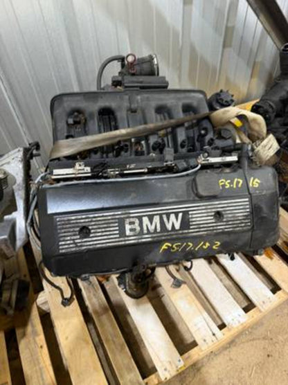 2003-2006 BMW 325i 2.5 L Engine main image