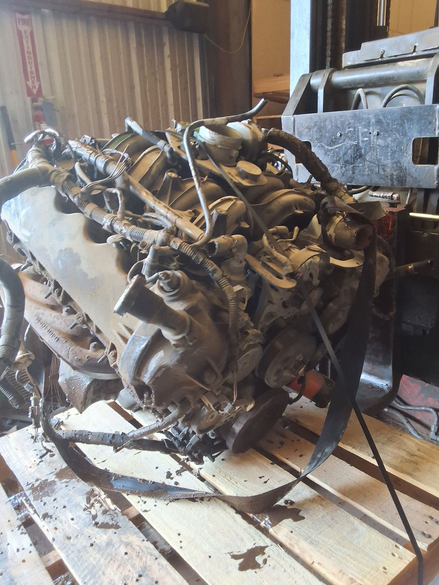 2007-2008 Lincoln Navigator 5.4L Engine main image