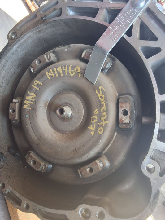 2007-2008 Kia Sorento Automatic RWD Transmission main image