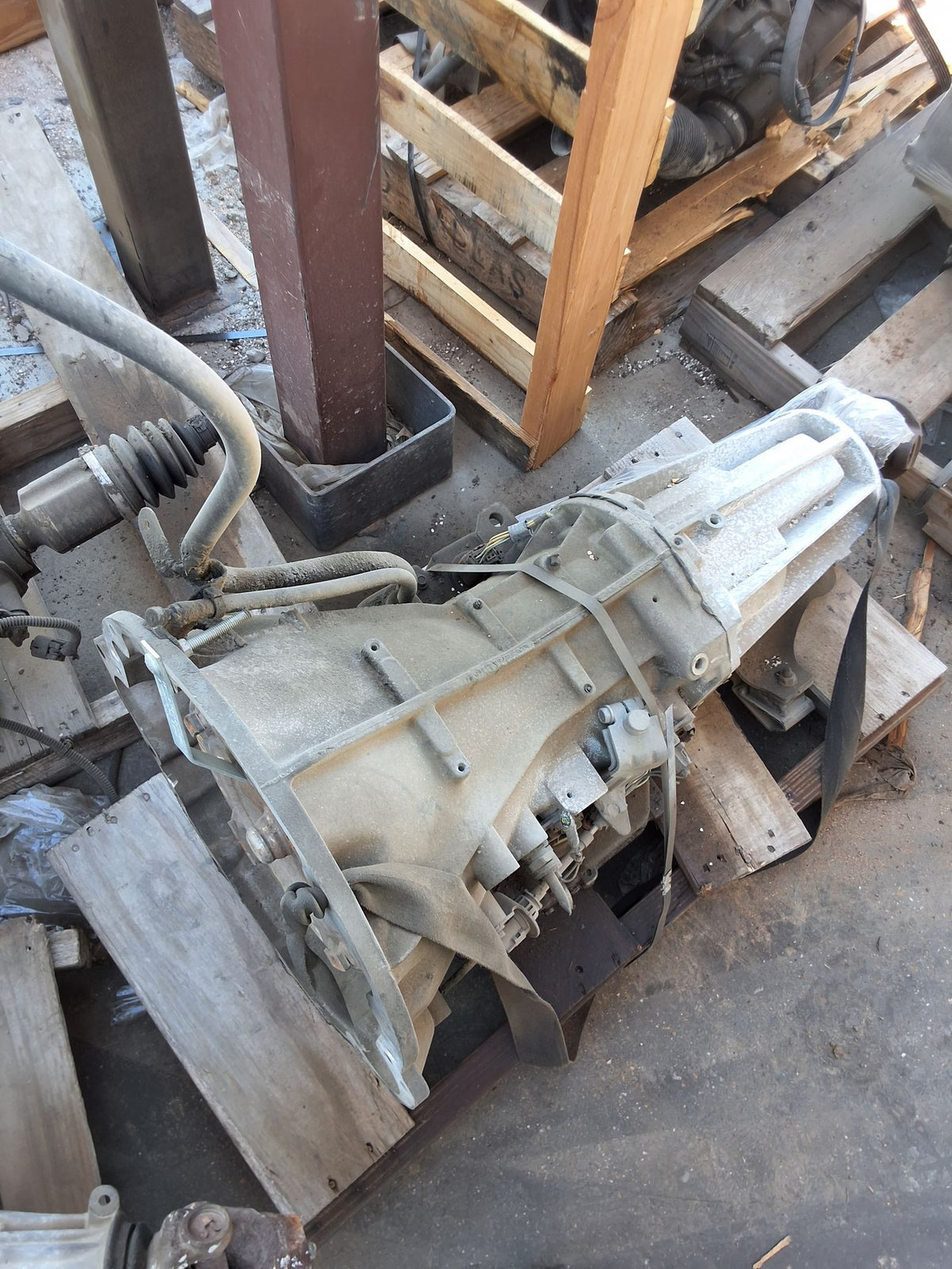2005-2006 Dodge RAM 1500 AT, 4x2, 3.7L RWD Transmission main image