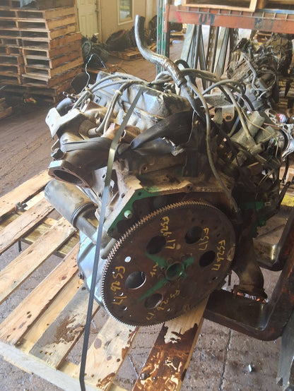 2002 GMC Suburban 5.7L Engine main image