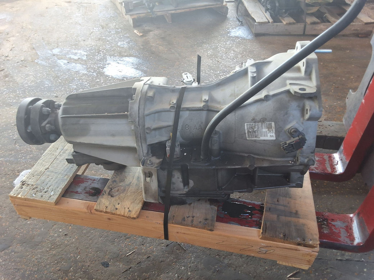 2005-2006 Chrysler 300 Automatic RWD Transmission main image