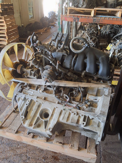 2003-2004 GMC Envoy XL 4.2L Engine main image