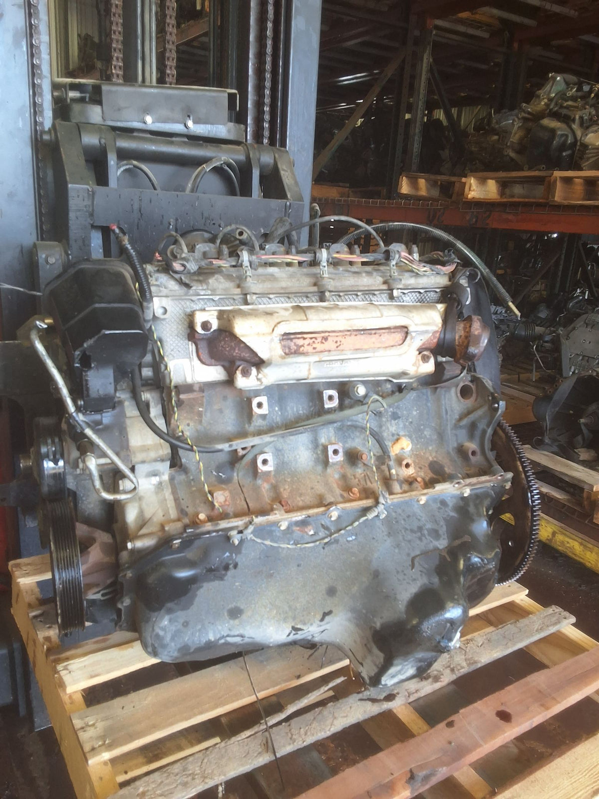 2004-2005 Dodge Durango 5.7 L Engine main image