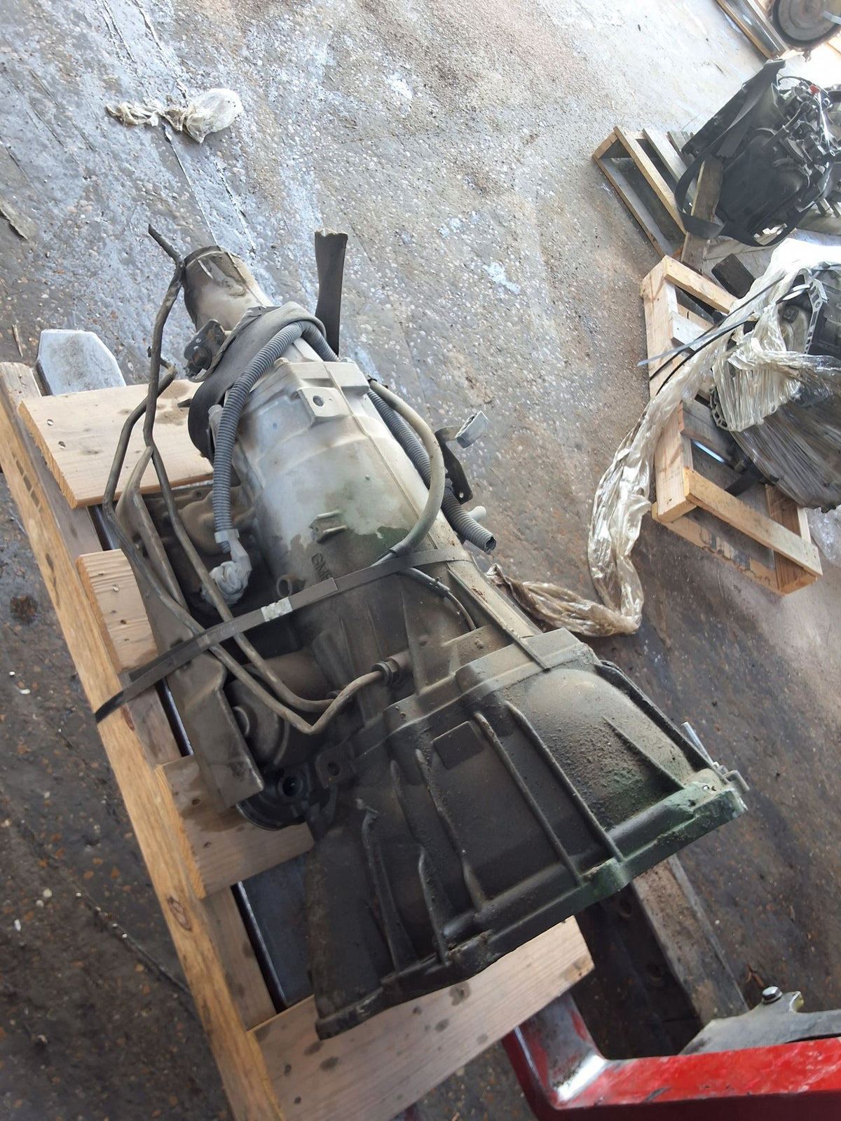 2003-2004 GMC Yukon Automatic 2WD Transmission main image