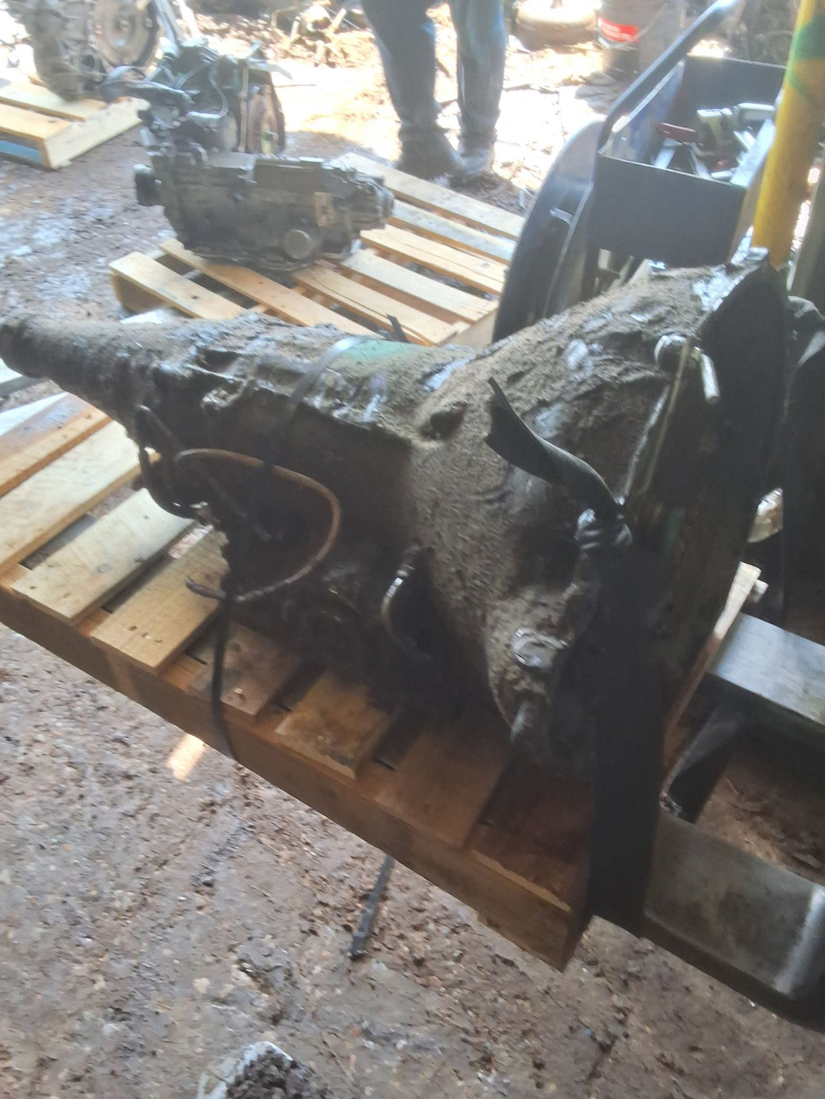1973-1981 Ford F100 Automatic, 4x2, 8-460 8-360 — 360 CID (5.9L) V8 Transmission main image