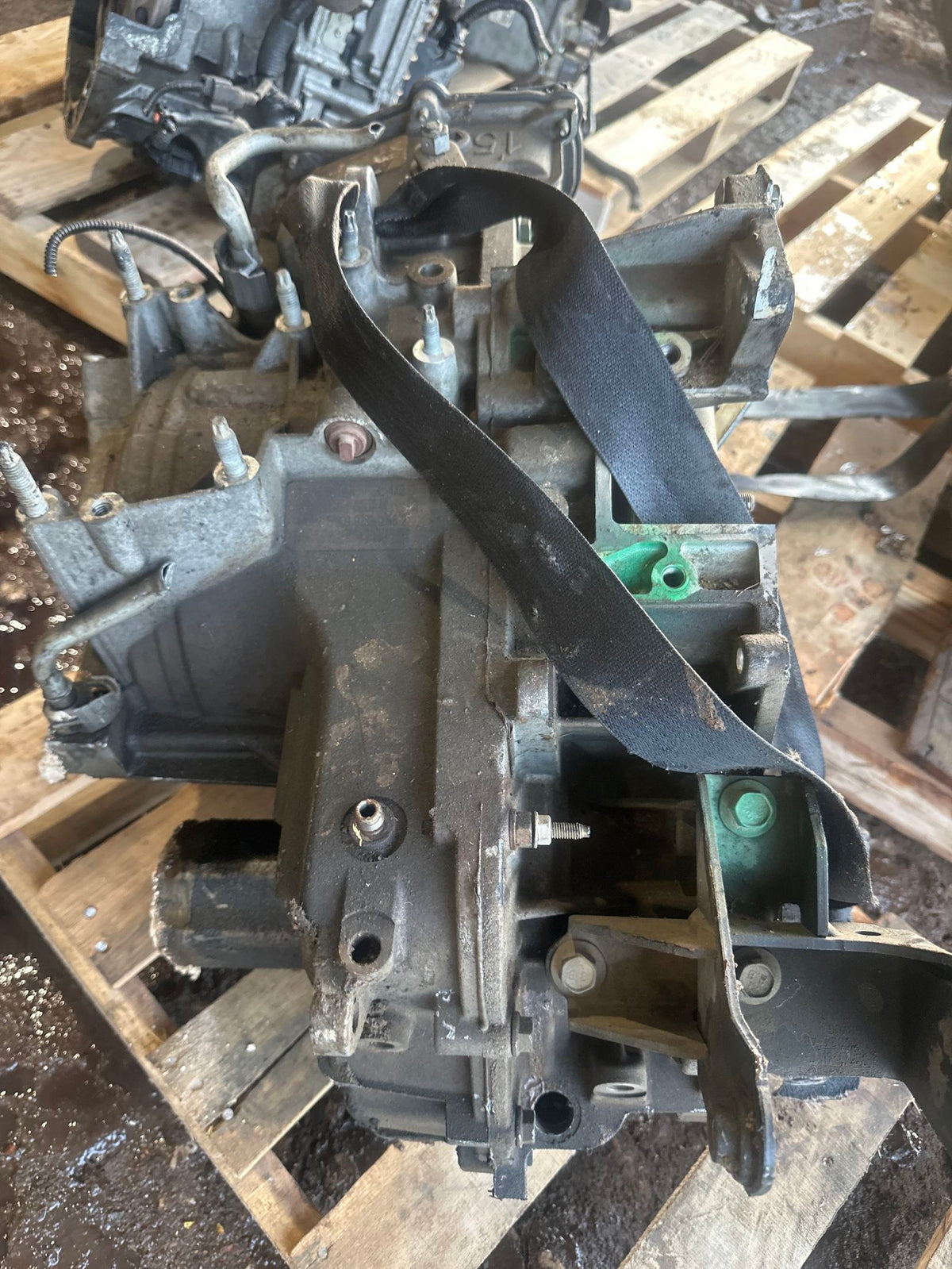 2009-2010 Ford Escape 6-speed Automatic FWD Transmission main image