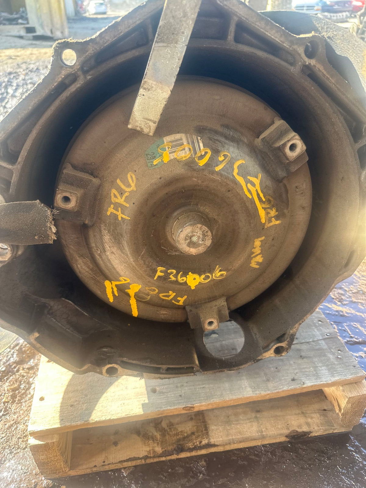 2004-2006 Chevrolet Avalanche AT, 4x2 VIN T (8th digit) Transmission main image