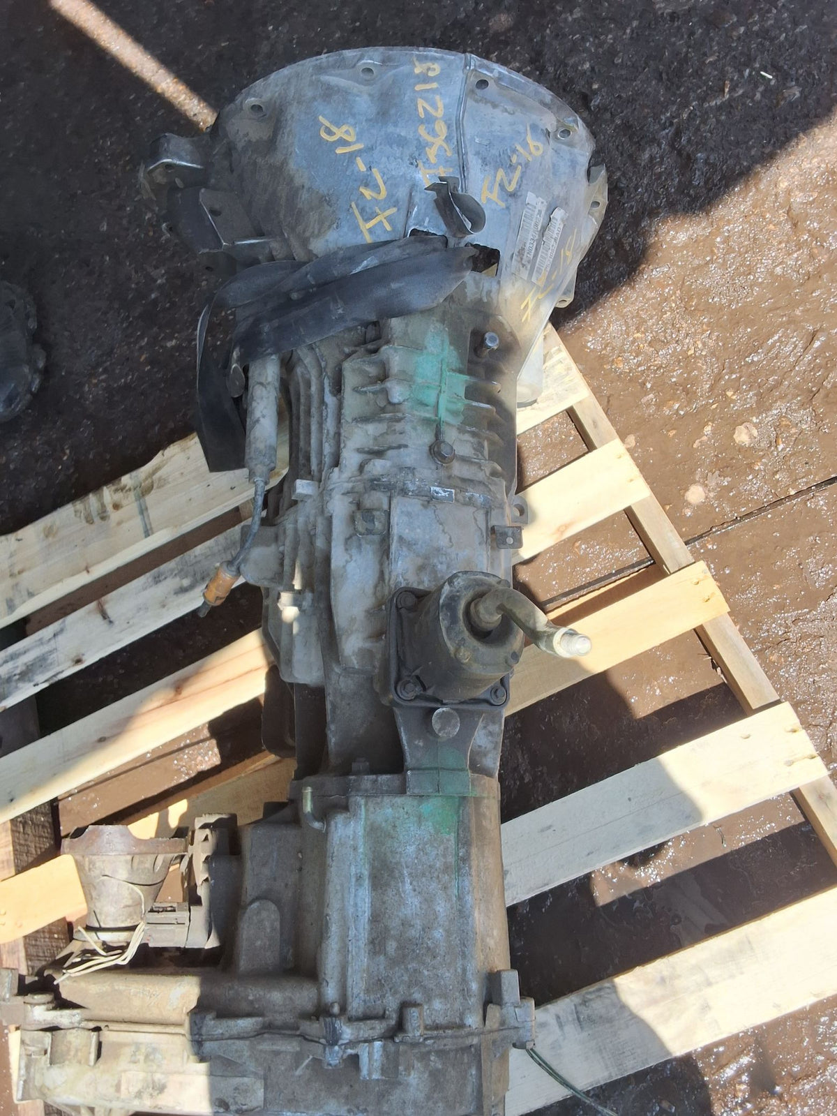 2001-2004 Dodge Dakota 5-speed Manual 4WD Transmission main image